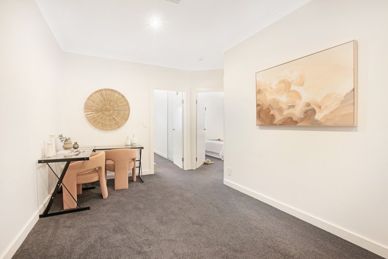 Photo - 15 Hobart Road, Henley Beach South SA 5022 - Image 15