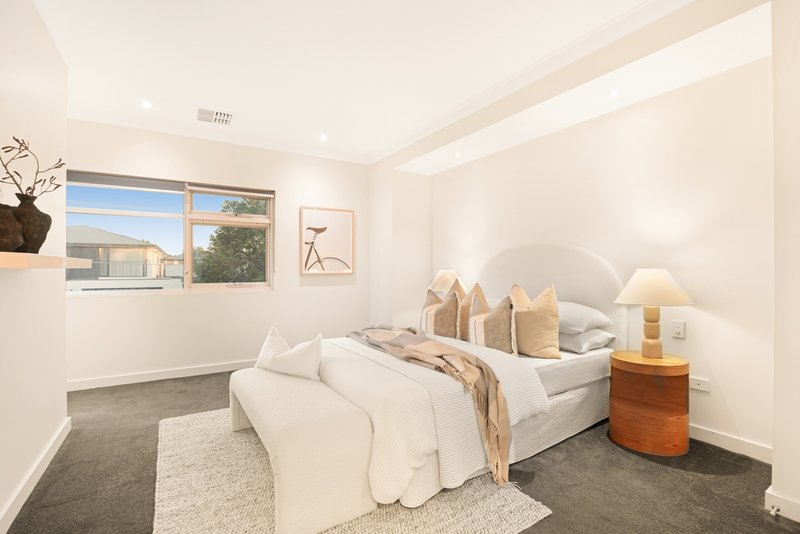 Photo - 15 Hobart Road, Henley Beach South SA 5022 - Image 17