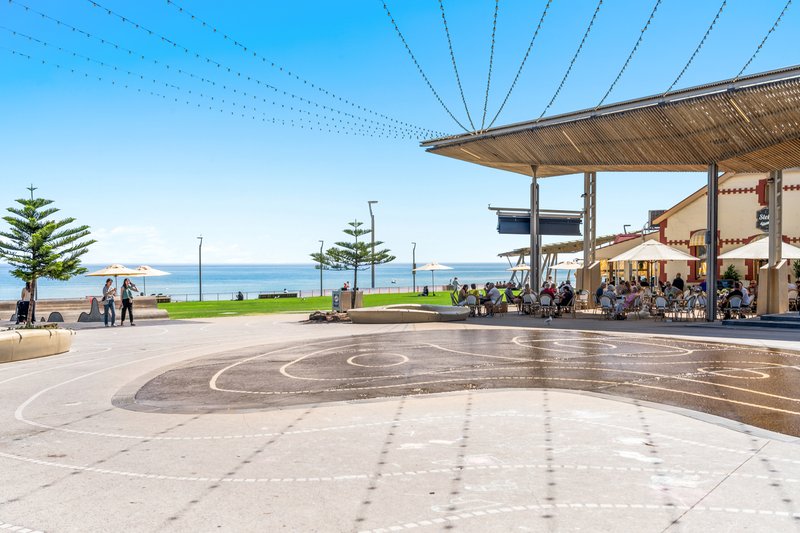 Photo - 15 Hobart Road, Henley Beach South SA 5022 - Image 30