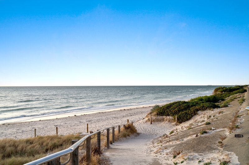 Photo - 15 Hobart Road, Henley Beach South SA 5022 - Image 31