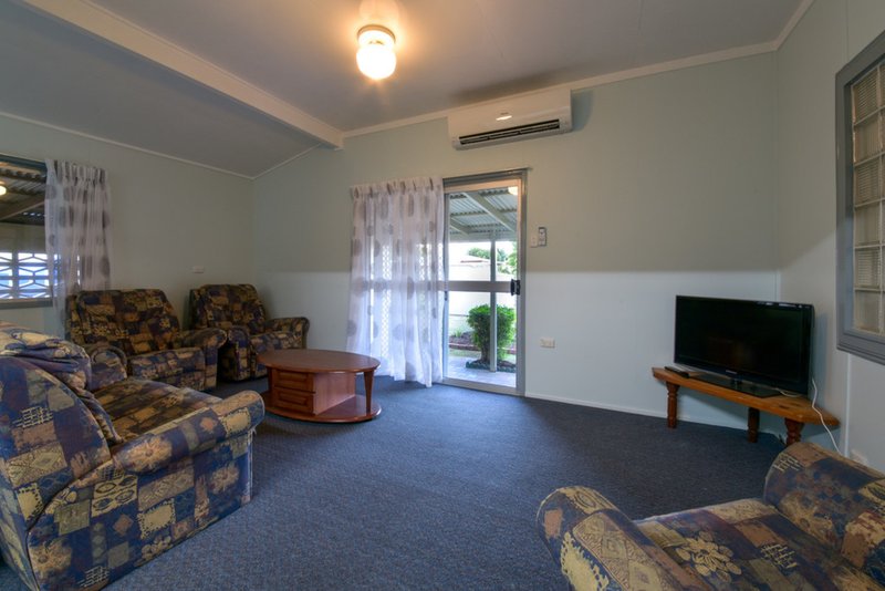 Photo - 15 Holmes Street, Proserpine QLD 4800 - Image 6