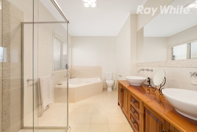 Photo - 15 Holmwood Crescent, Doreen VIC 3754 - Image 6