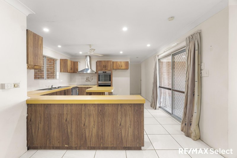 Photo - 15 Holts Road, Beaconsfield QLD 4740 - Image 5