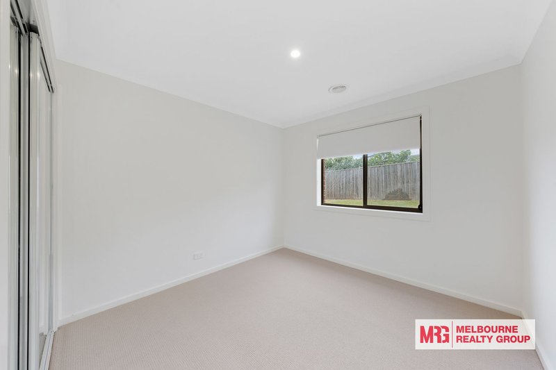 Photo - 15 Homebush Avenue, Cranbourne East VIC 3977 - Image 16