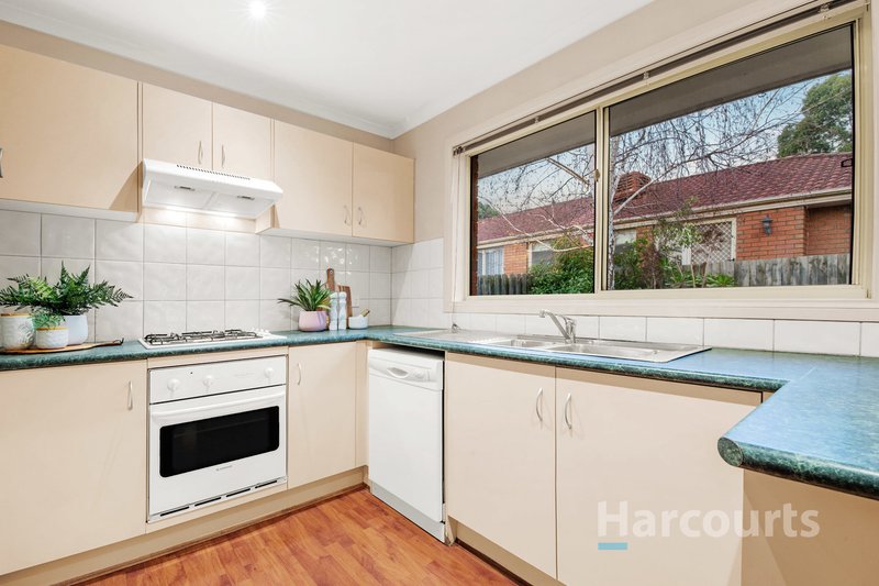 Photo - 1/5 Honeypot Close, Knoxfield VIC 3180 - Image 5