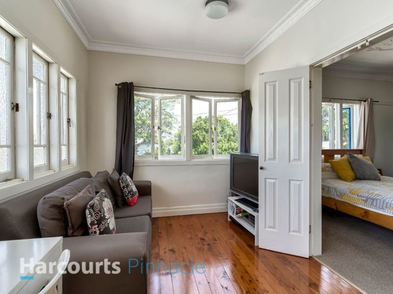 Photo - 15 Hoskins St , Sandgate QLD 4017 - Image 10