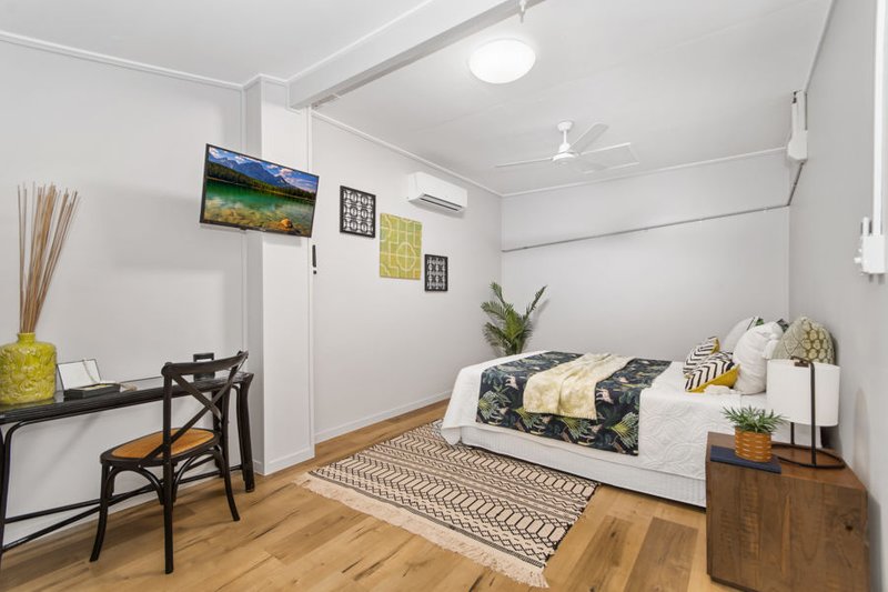 Photo - 1/5 Hugh Street, West End QLD 4810 - Image 5