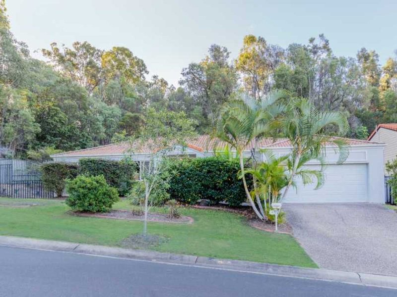 Photo - 15 Humberside Close, Mudgeeraba QLD 4213 - Image 2