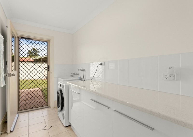 Photo - 15 Hunter Place, Wingham NSW 2429 - Image 5