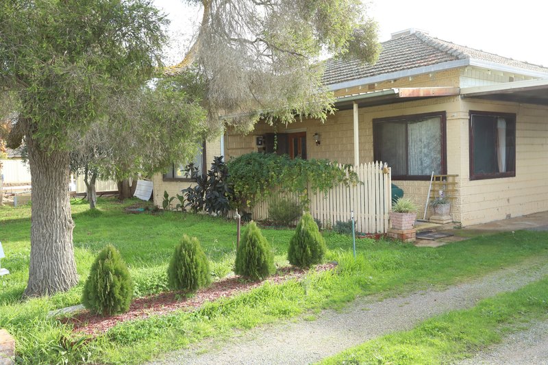 Photo - 15 Hunter Street, Tatura VIC 3616 - Image 2