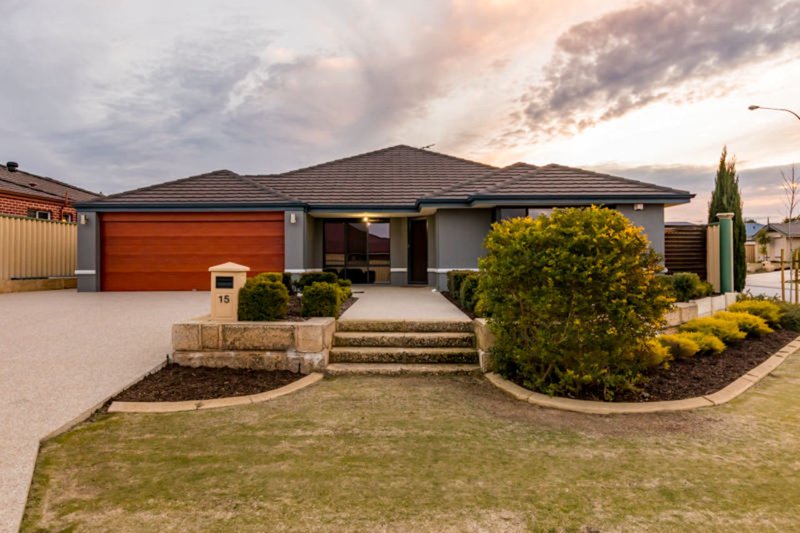 15 Hunter Way, Bertram WA 6167