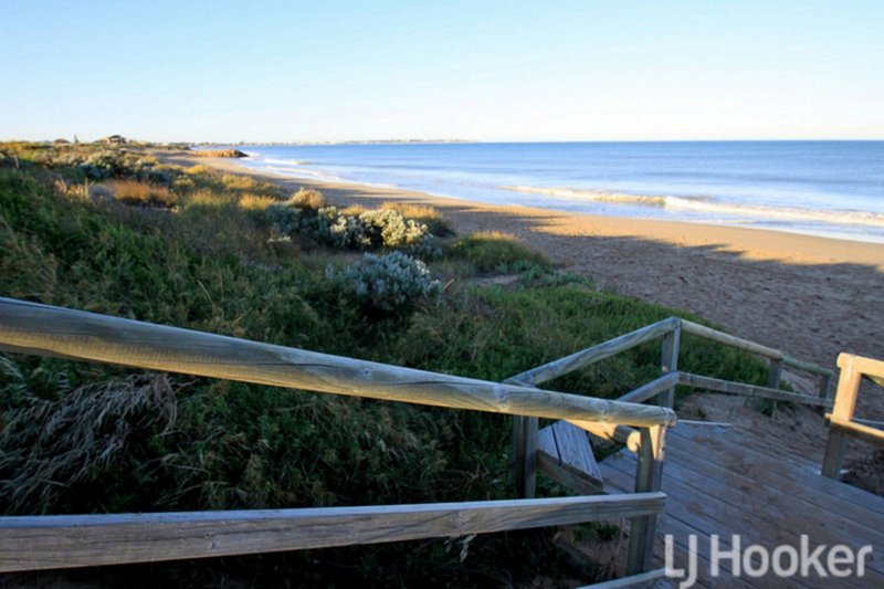 Photo - 15 Huntington Street, Madora Bay WA 6210 - Image 2