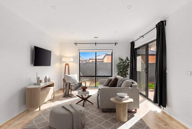 Photo - 15 Huntsman Close, Tarneit VIC 3029 - Image 5