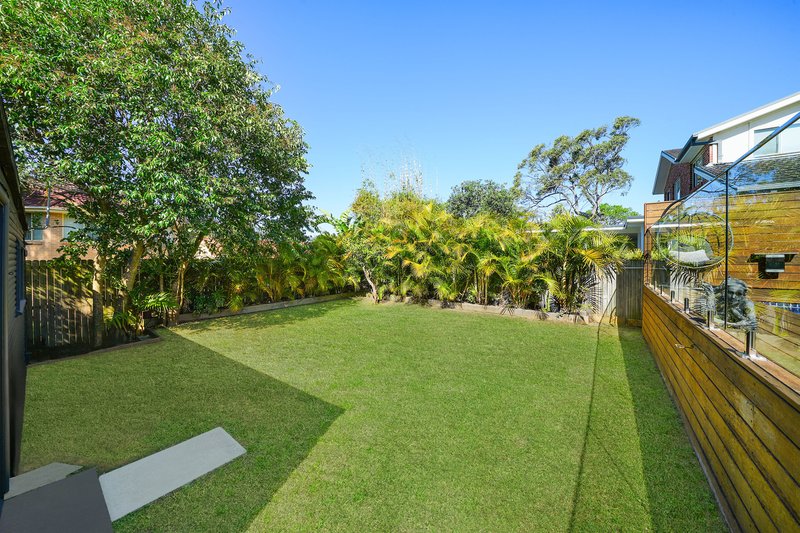 Photo - 15 Hurdis Avenue, Frenchs Forest NSW 2086 - Image 5