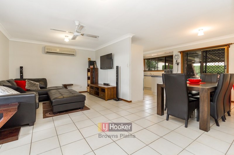 Photo - 15 Hydrabad Street, Regents Park QLD 4118 - Image 3