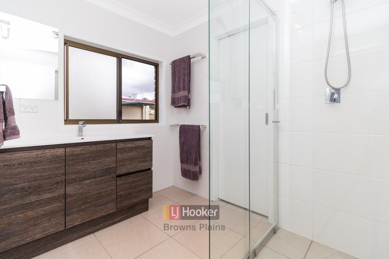 Photo - 15 Hydrabad Street, Regents Park QLD 4118 - Image 4