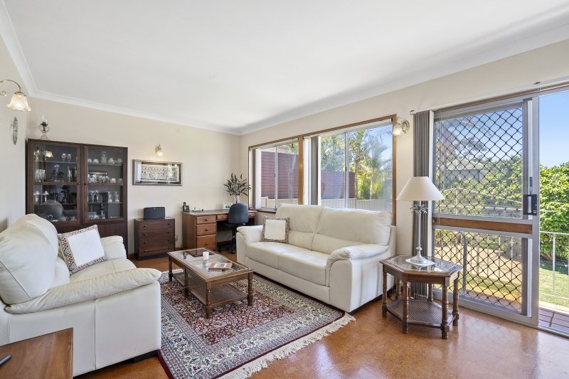 Photo - 15 Idaline Street, Collaroy Plateau NSW 2097 - Image 9