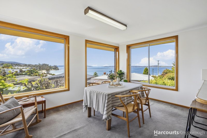 Photo - 15 Illawarra Court, Blackmans Bay TAS 7052 - Image 6