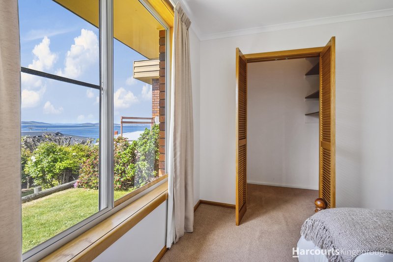 Photo - 15 Illawarra Court, Blackmans Bay TAS 7052 - Image 15