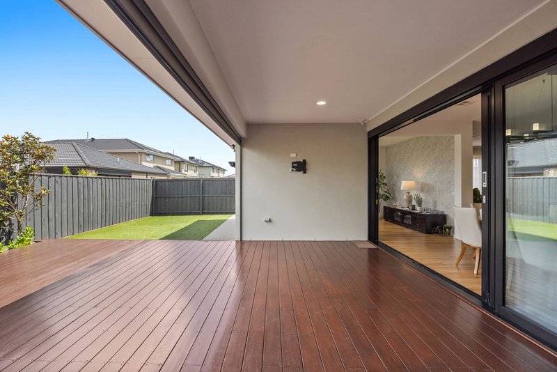 Photo - 15 Imer Crescent, Berwick VIC 3806 - Image 8