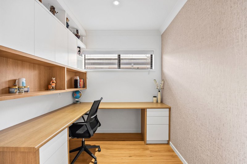 Photo - 15 Imer Crescent, Berwick VIC 3806 - Image 19