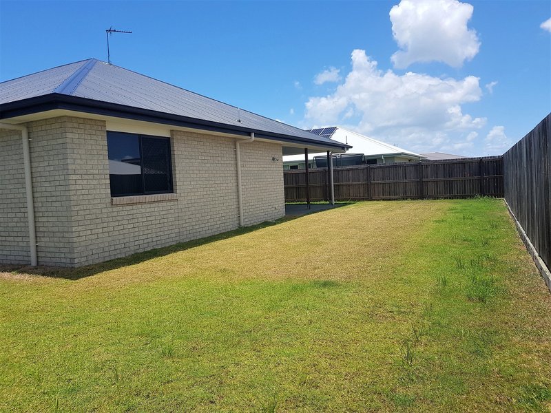 Photo - 15 Imperial Circuit, Eli Waters QLD 4655 - Image 23