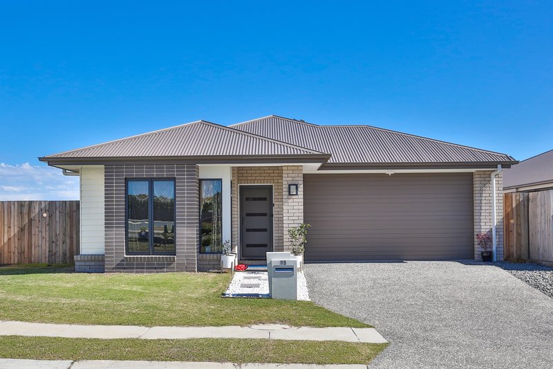 15 Invergarry Circuit, Heathwood QLD 4110