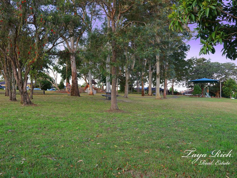 Photo - 15 Inwood Circuit, Merrimac QLD 4226 - Image 22