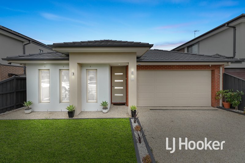 15 Ironwood Avenue, Cranbourne North VIC 3977