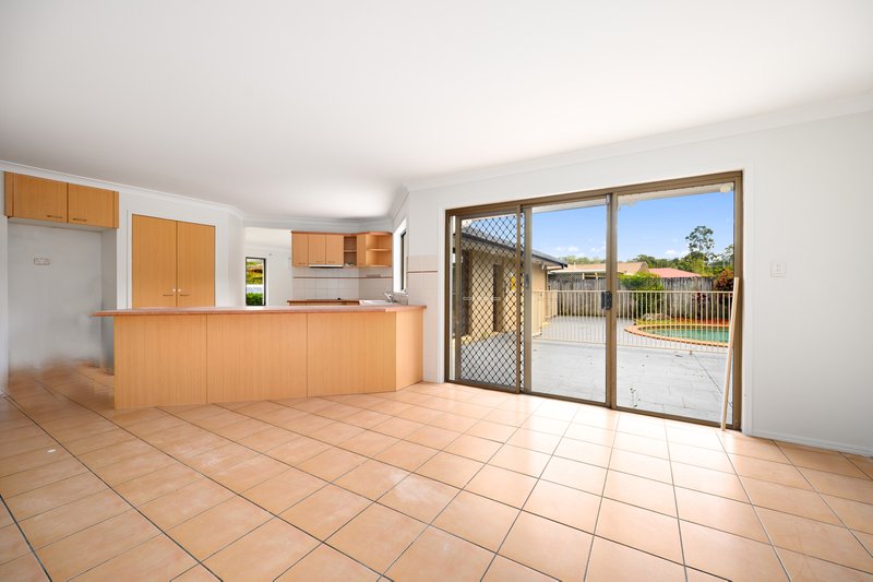 Photo - 15 Irwin Street, Parkwood QLD 4214 - Image 2