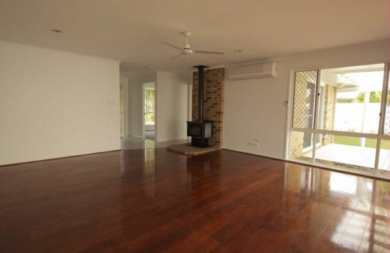 Photo - 15 Island Parade, Banksia Beach QLD 4507 - Image 3