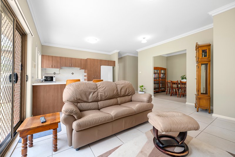 Photo - 1/5 Jacaranda Avenue, Raymond Terrace NSW 2324 - Image 5