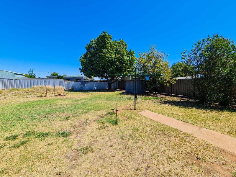 Photo - 15 Jane Street, Mount Isa QLD 4825 - Image 12