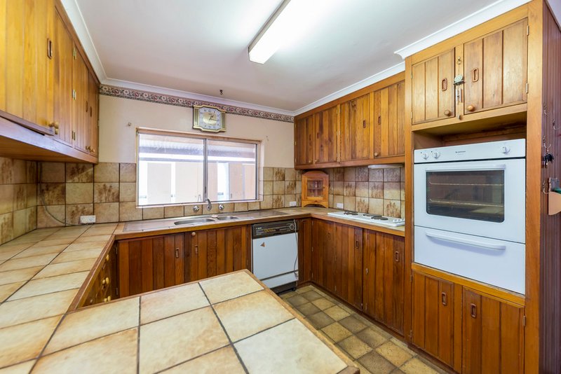 Photo - 15 Jarvis Street, Willaston SA 5118 - Image 3