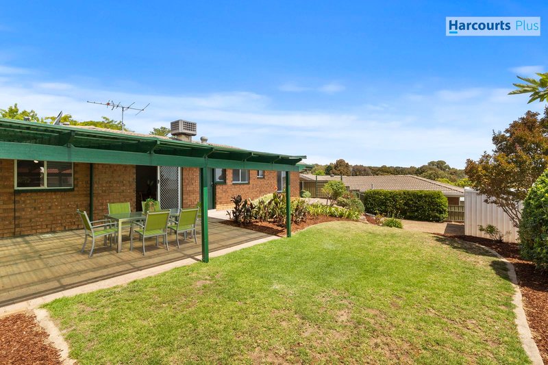 Photo - 15 Jeanette Crescent, Aberfoyle Park SA 5159 - Image 14