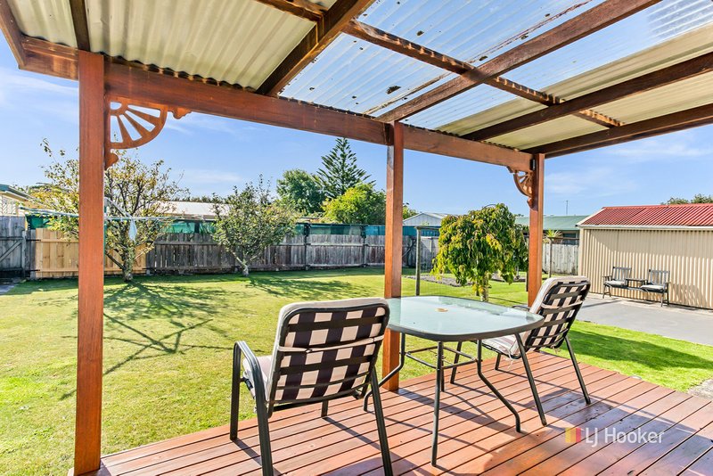 Photo - 15 Jenner Street, Wynyard TAS 7325 - Image 7