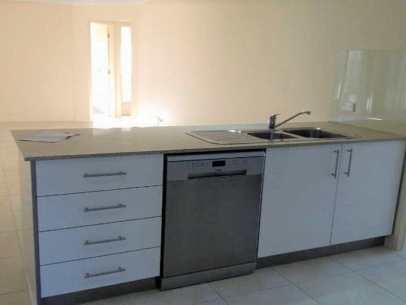 Photo - 15 Jindalba Drive, Coomera QLD 4209 - Image 2