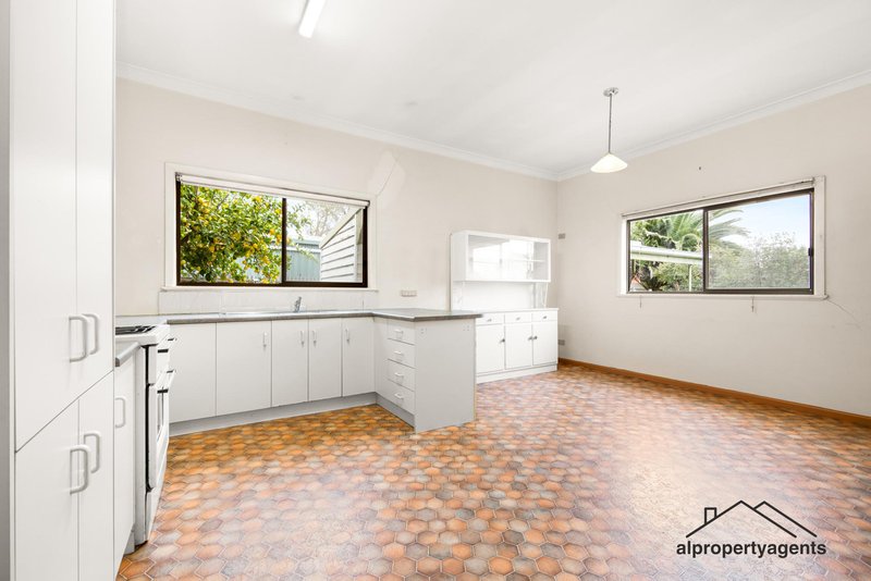 Photo - 15 John Street, Horsham VIC 3400 - Image 3