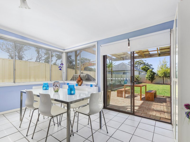 Photo - 15 John Street, Woonona NSW 2517 - Image 3