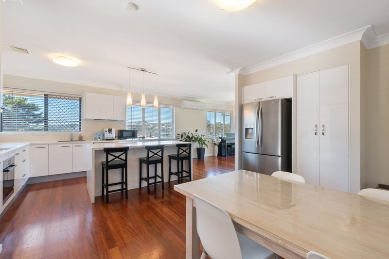 Photo - 15 Joywood Street, Tarragindi QLD 4121 - Image 3