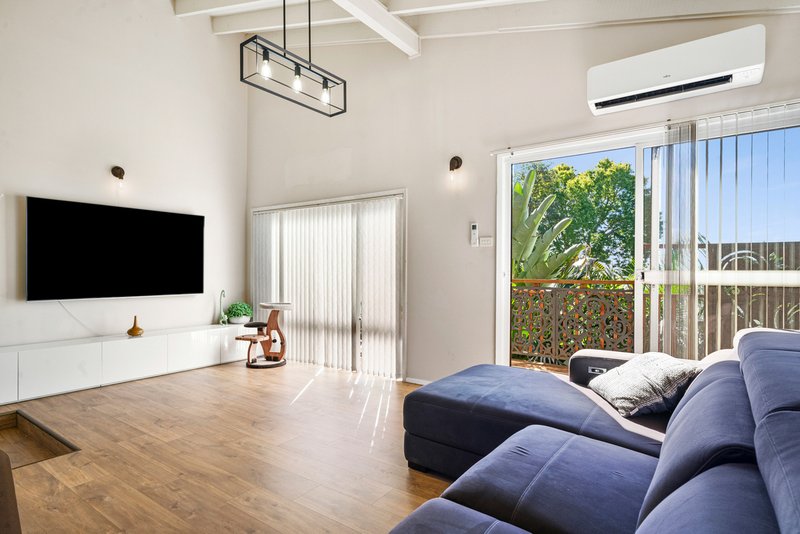 Photo - 15 Judith Anne Drive, Berkeley Vale NSW 2261 - Image 6