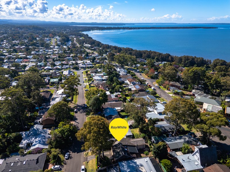 Photo - 15 Judith Anne Drive, Berkeley Vale NSW 2261 - Image 15