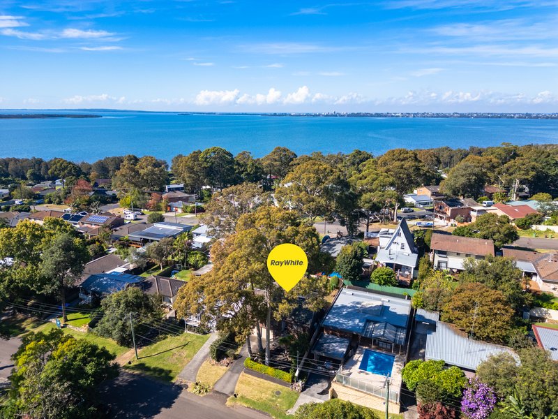 Photo - 15 Judith Anne Drive, Berkeley Vale NSW 2261 - Image 16