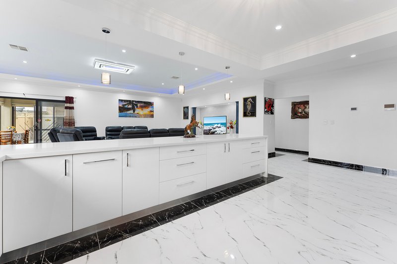 Photo - 15 Julimar Drive, Southern River WA 6110 - Image 14
