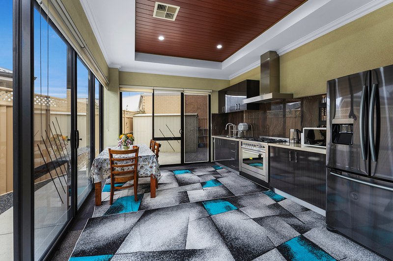 Photo - 15 Julimar Drive, Southern River WA 6110 - Image 18