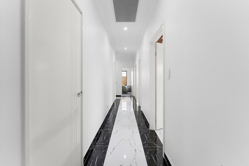 Photo - 15 Julimar Drive, Southern River WA 6110 - Image 22