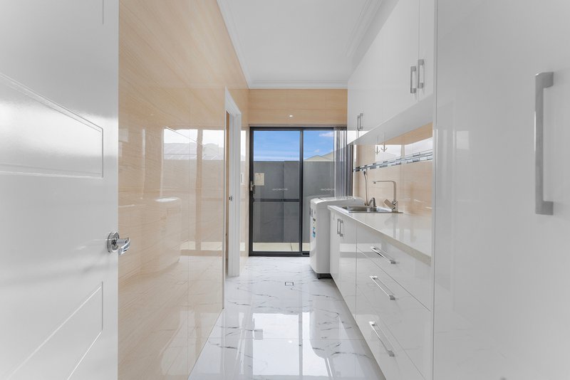 Photo - 15 Julimar Drive, Southern River WA 6110 - Image 23