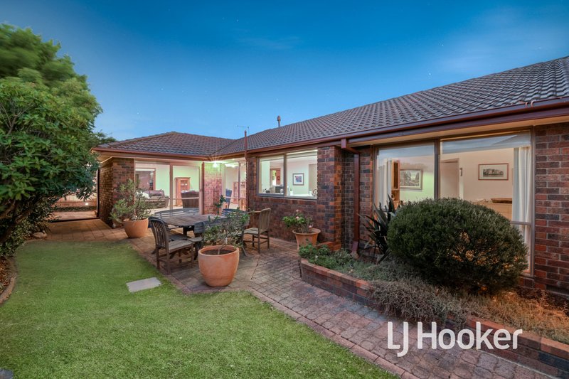 Photo - 15 Justin Circuit, Hampton Park VIC 3976 - Image 10