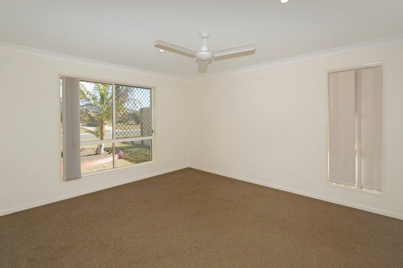 Photo - 15 Justin Street, Gracemere QLD 4702 - Image 7