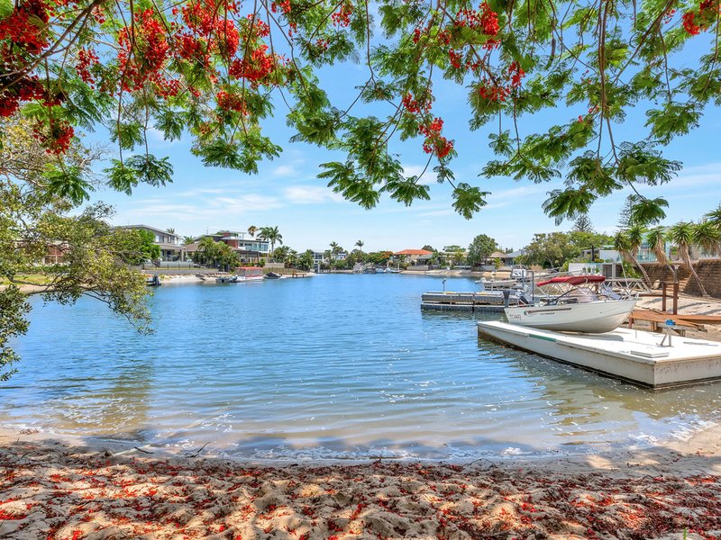 Photo - 15 Kalimna Drive, Broadbeach Waters QLD 4218 - Image 4